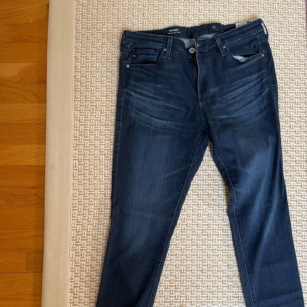 AG Anthropologie • The Abbey Mid-Rise Super Skinny